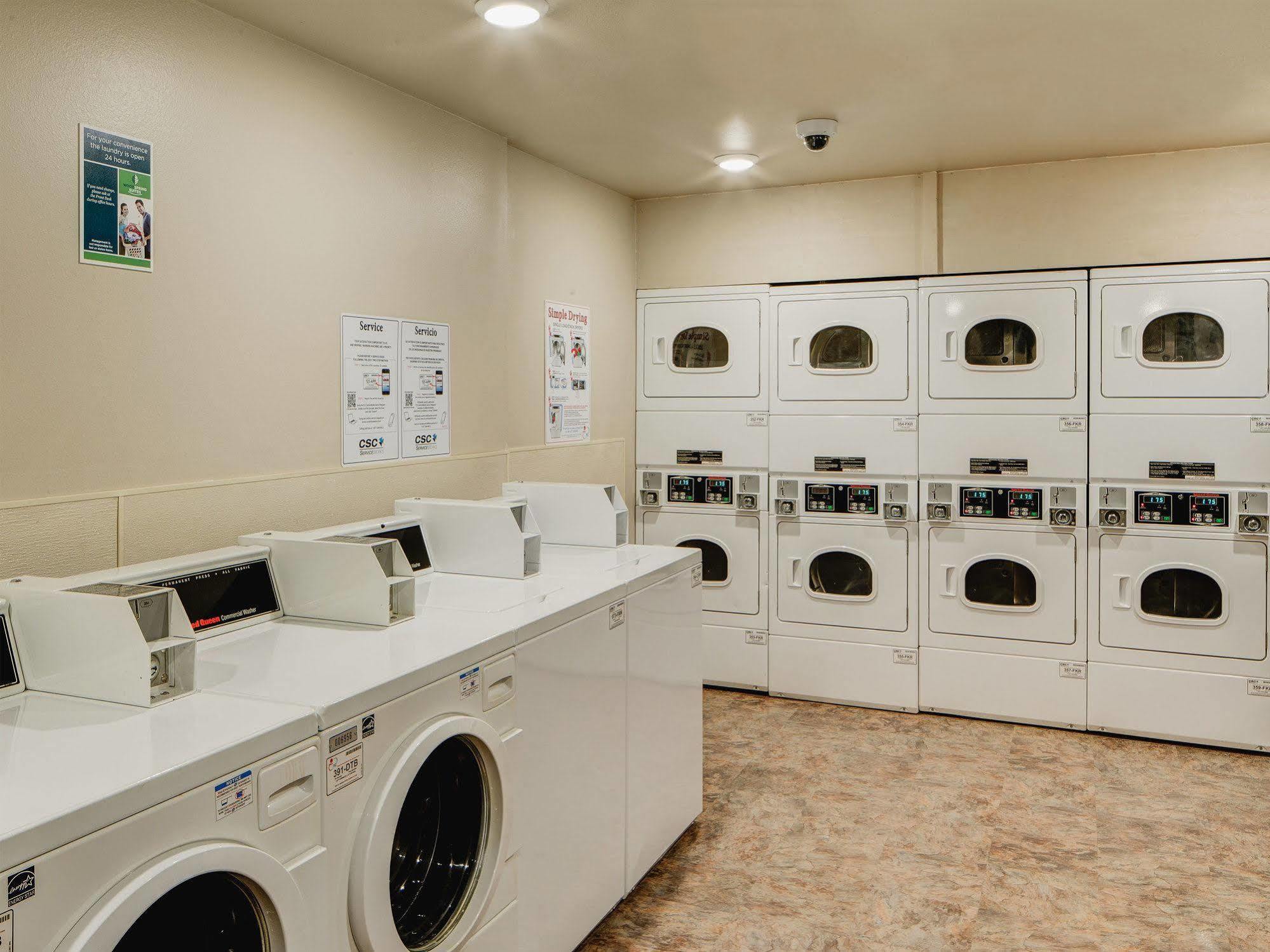Woodspring Suites Akron Portage Lakes Eksteriør bilde